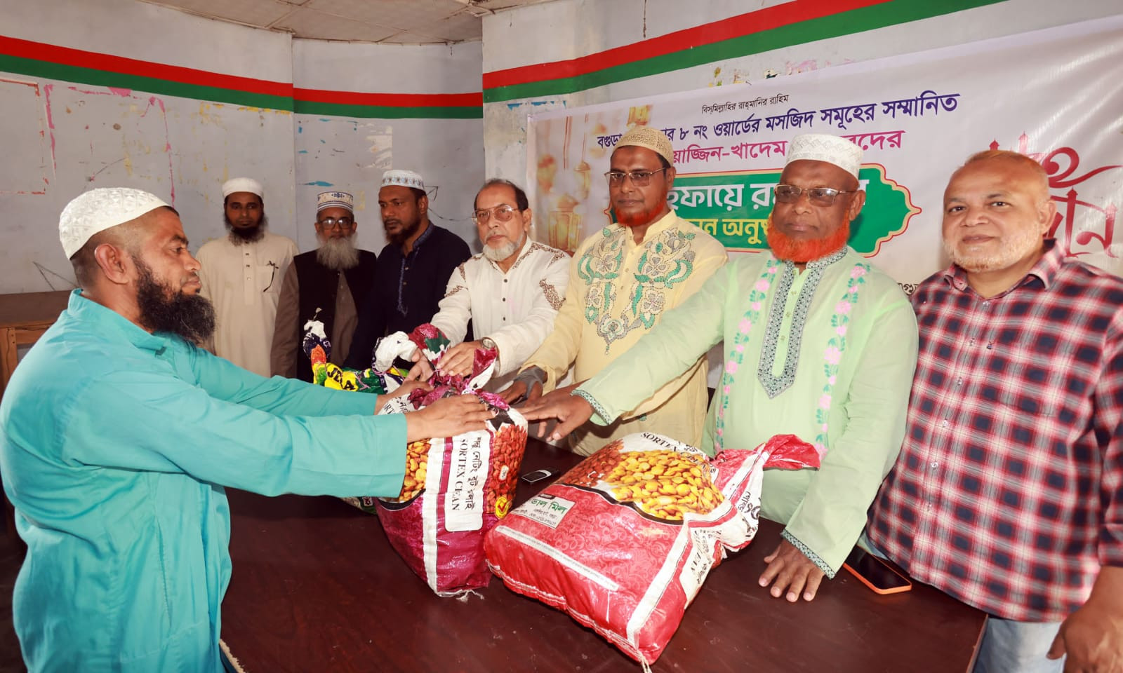 বগুড়া জামিলনগরে পহেলা রমজানের তোহফা ও ইফতার বিতরণ কার্যক্রমের উদ্বোধন